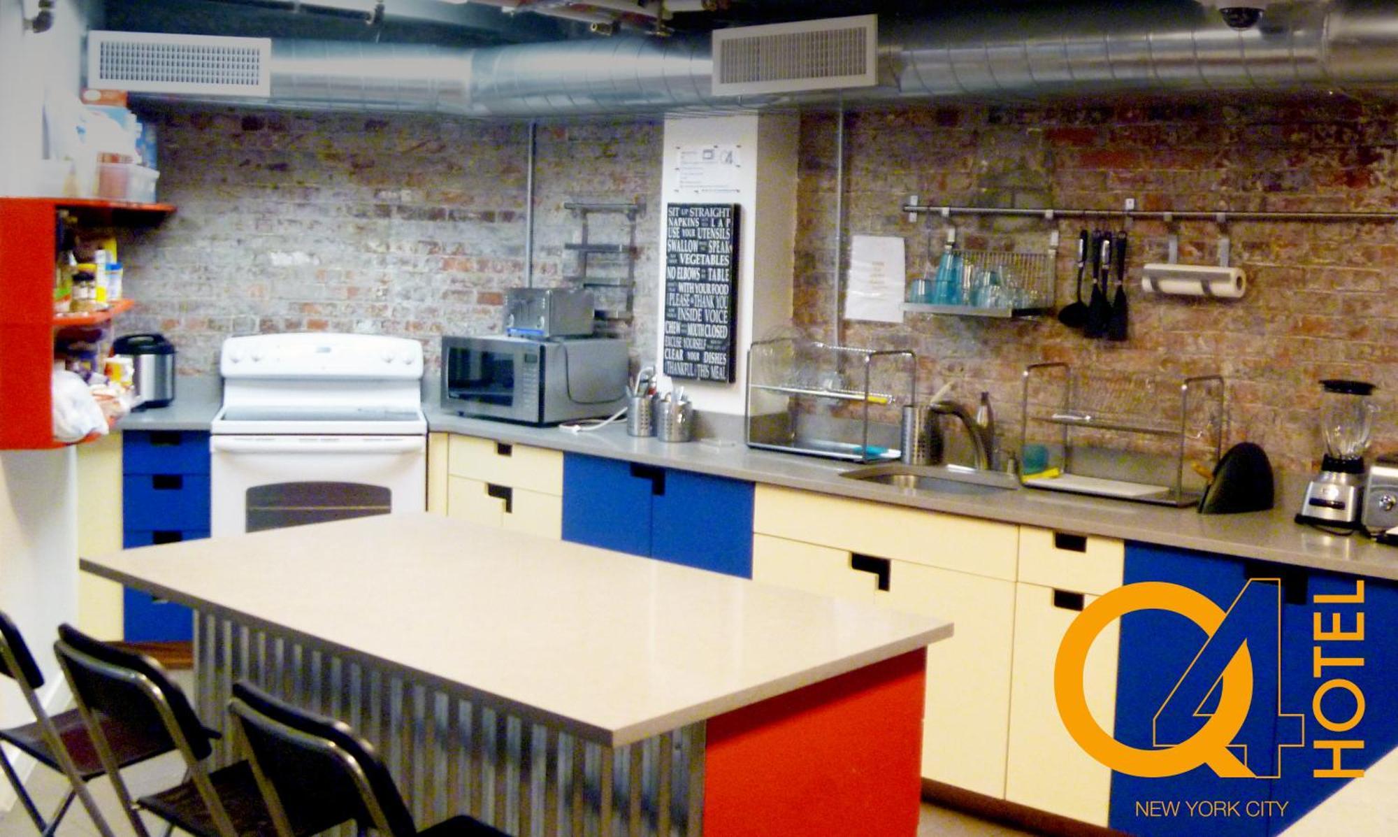 Hostel Q4 Hotel&hostel New York